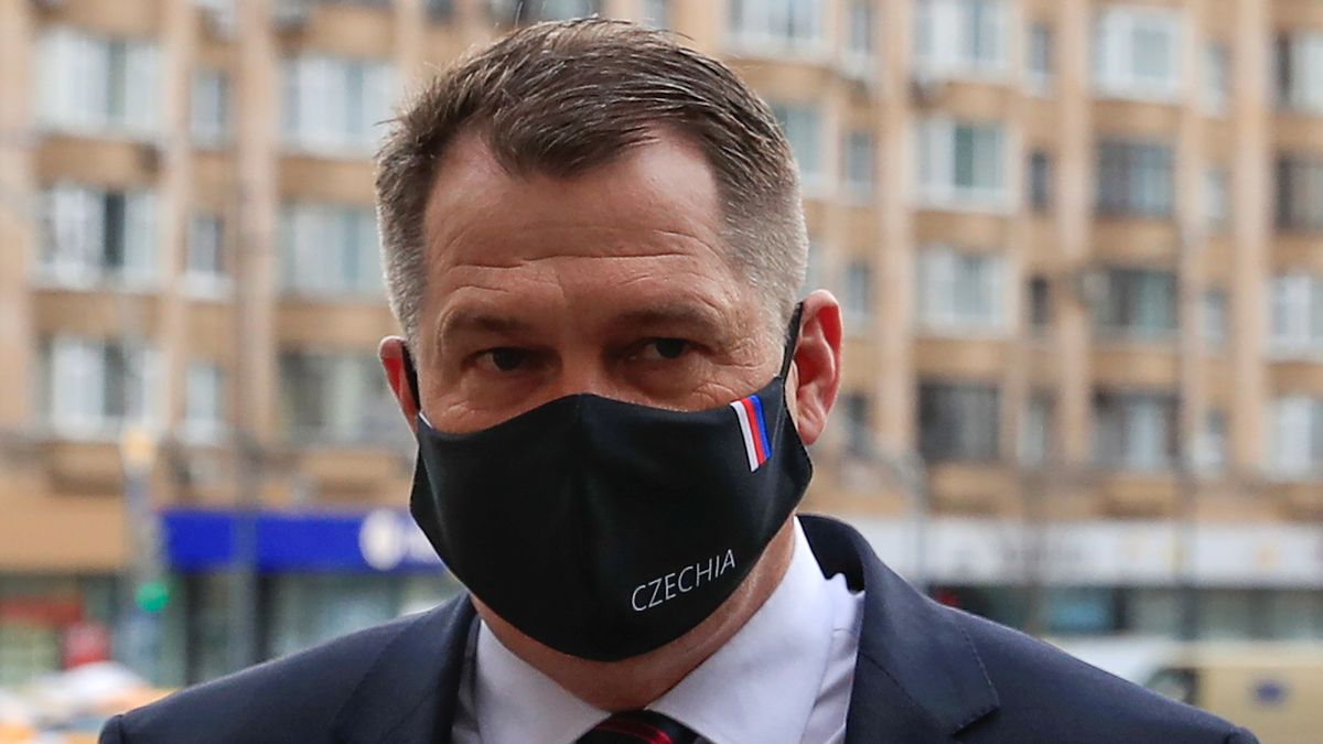 Rusko si předvolalo velvyslance Pivoňku. Vyhoštění diplomata z Prahy nenechá bez odezvy